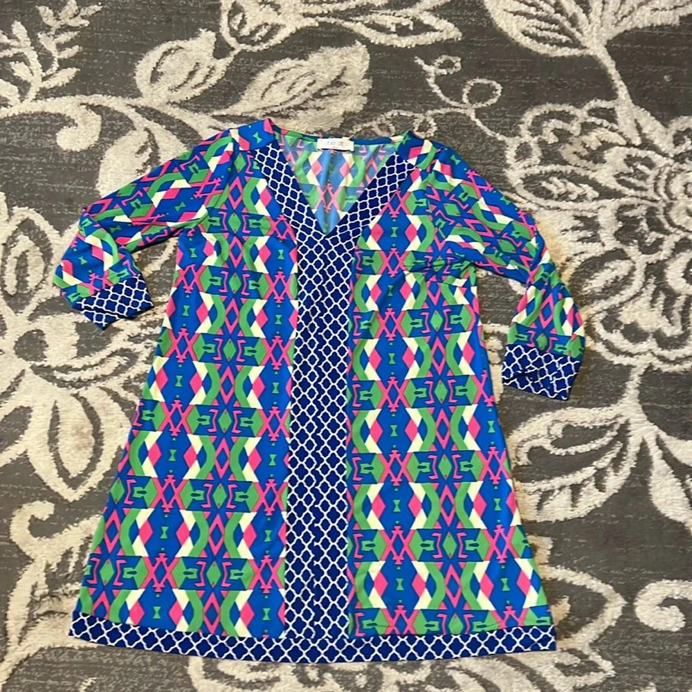 Peach love dress. Silky and stretchy. Excellent condition. Size medium.